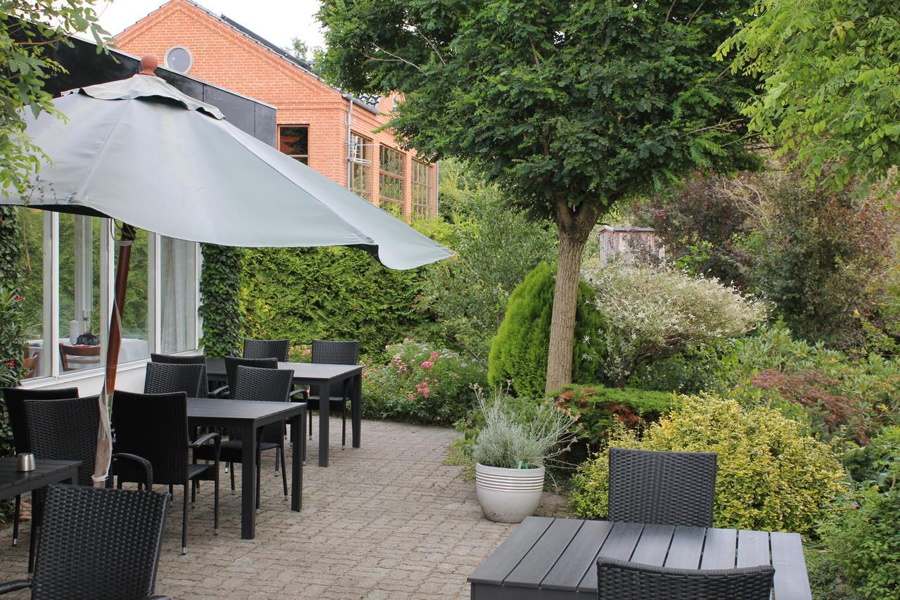 Lyng Dal Hotel Og Restaurant Ry Luaran gambar